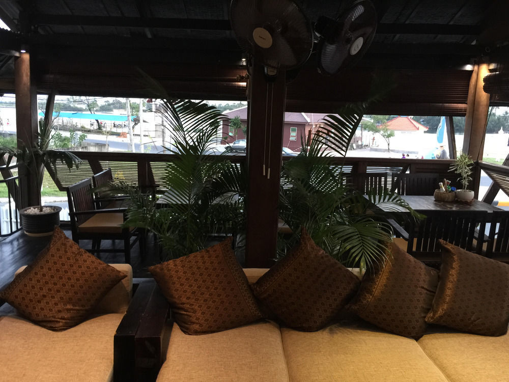Makk Hotel Kampot Eksteriør billede